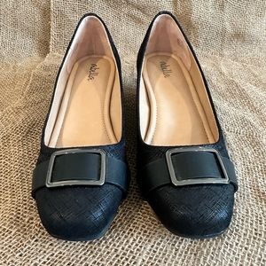 Size 7.5 Black Abella Wedges